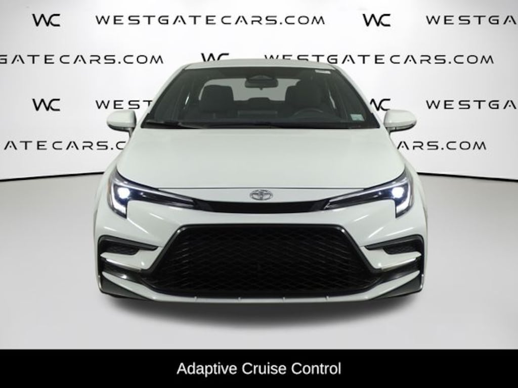 Used 2025 Toyota Corolla SE Sedan