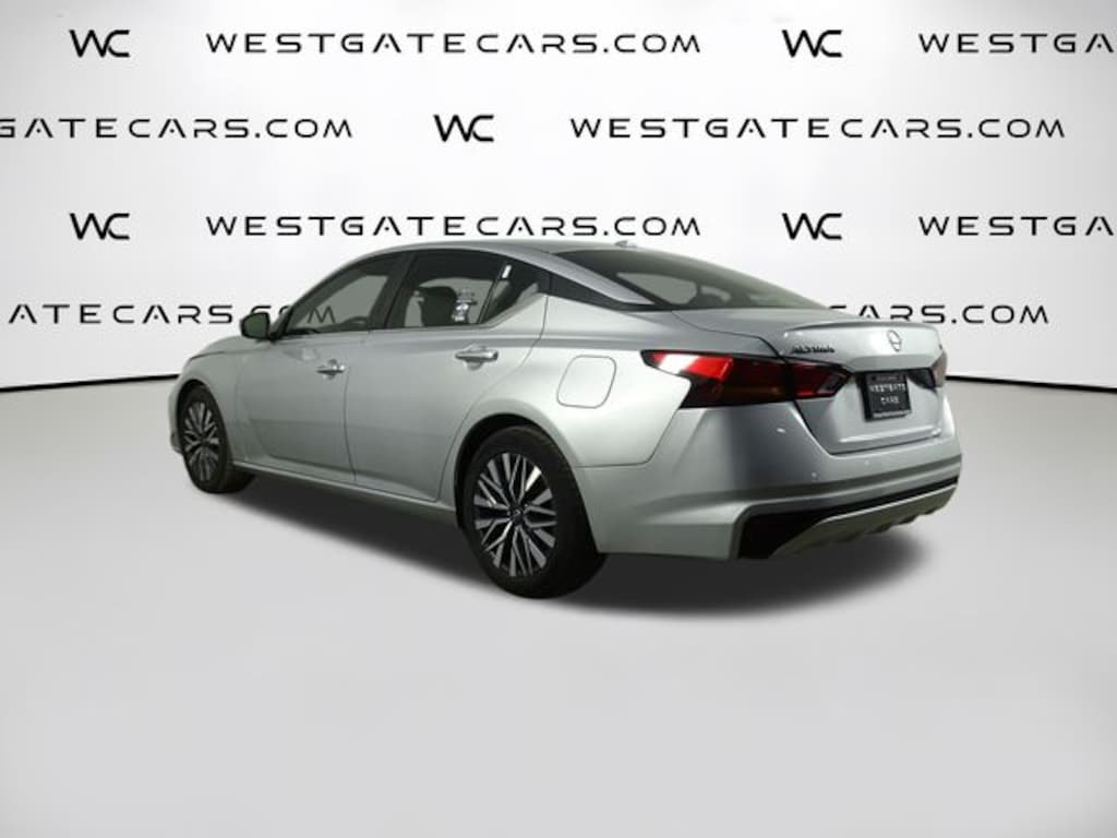 Used 2023 Nissan Altima 2.5 SV Sedan