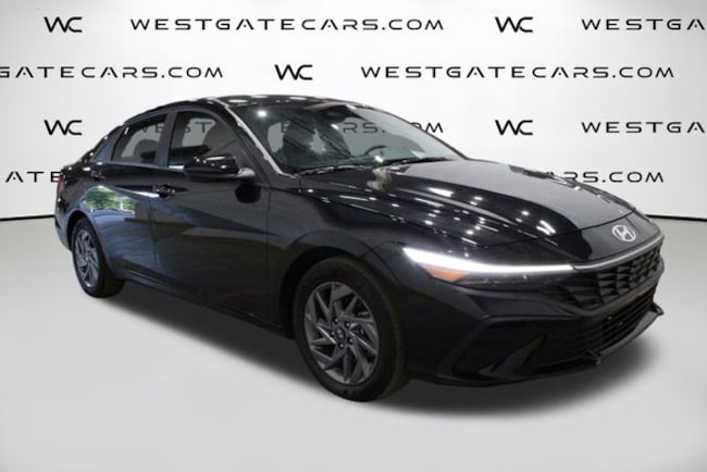 2024 Hyundai Elantra SEL Sedan