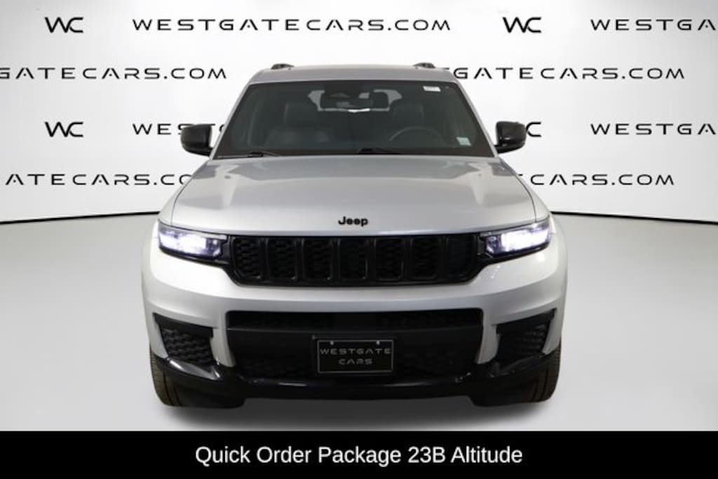 Used 2023 Jeep Grand Cherokee L Laredo SUV