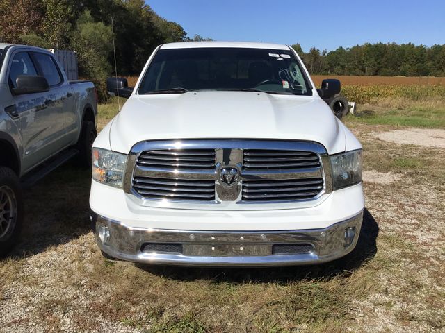 2015 Ram 1500 SLT photo 2