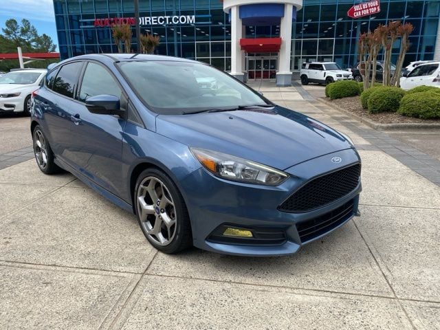 Used 2018 Ford Focus ST with VIN 1FADP3L92JL220271 for sale in Hartsville, SC