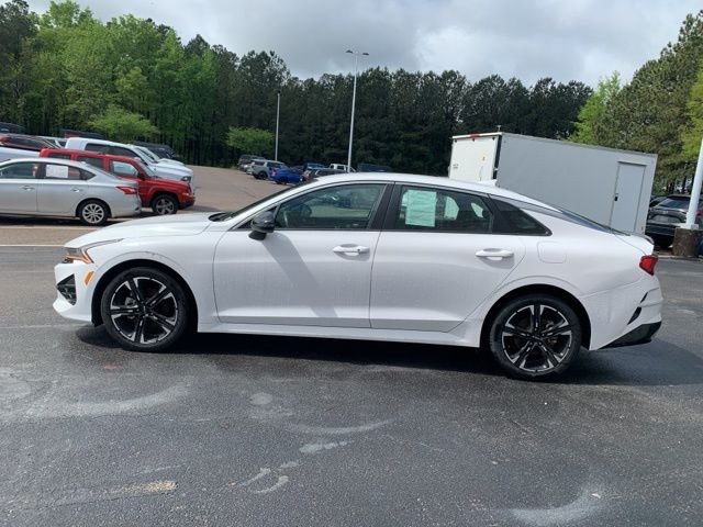 2022 Kia K5 GT-Line photo 3
