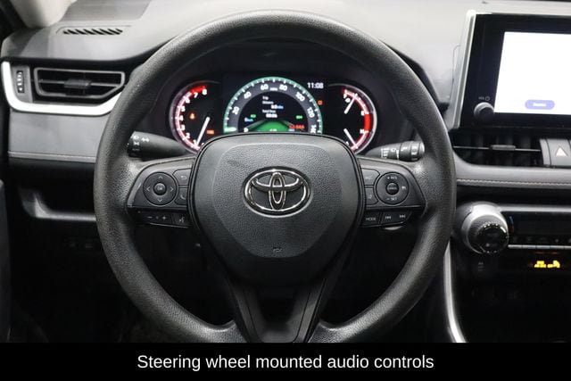 2023 Toyota RAV4 XLE - Photo 7