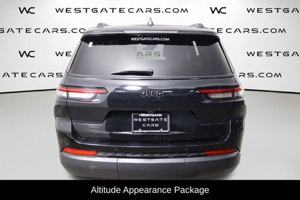 Used 2023 Jeep Grand Cherokee L Laredo SUV