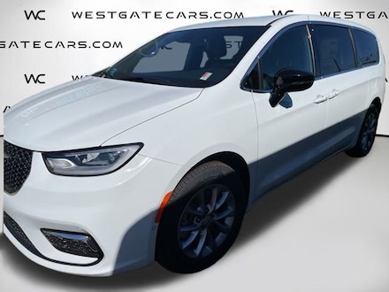 2026 Chrysler Pacifica SELECT AWD Passenger Van