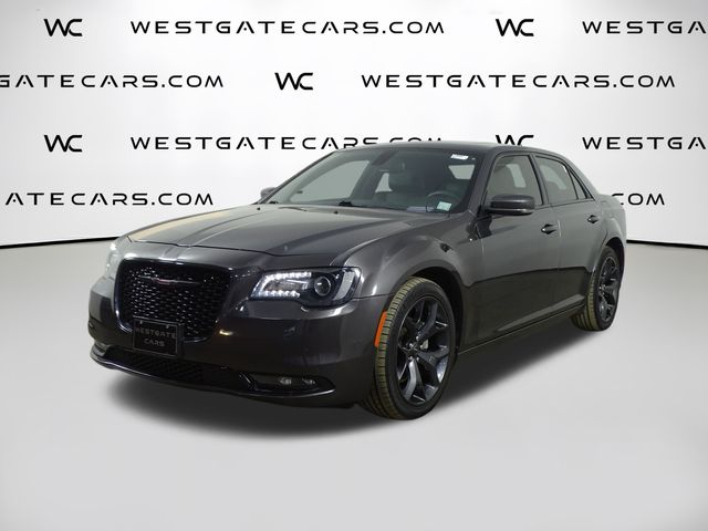 2023 Chrysler 300 S's photo