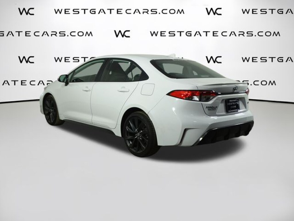 Used 2025 Toyota Corolla SE Sedan