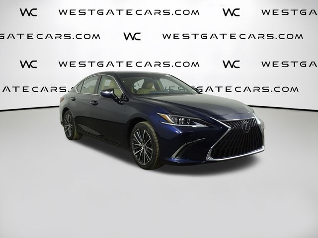 2022 Lexus ES 350's photo
