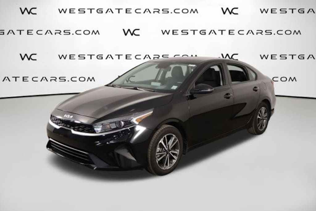 Used 2023 Kia Forte LXS Sedan