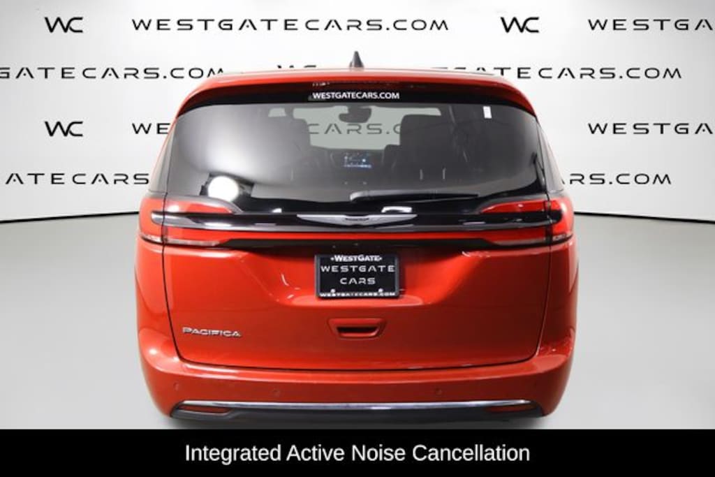 Used 2025 Chrysler Pacifica Select Van Passenger Van