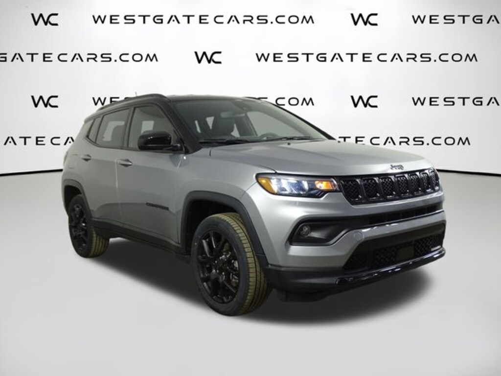 Used 2023 Jeep Compass Latitude SUV