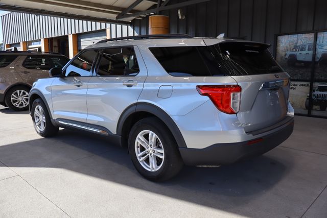 2020 Ford Explorer XLT photo 3