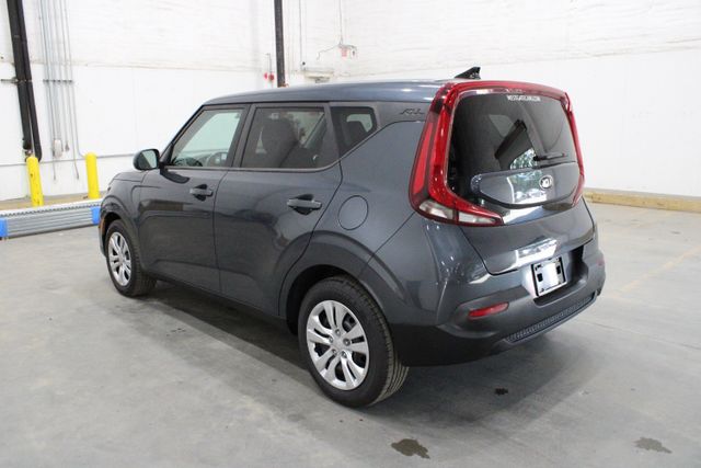 2020 Kia Soul LX photo 2
