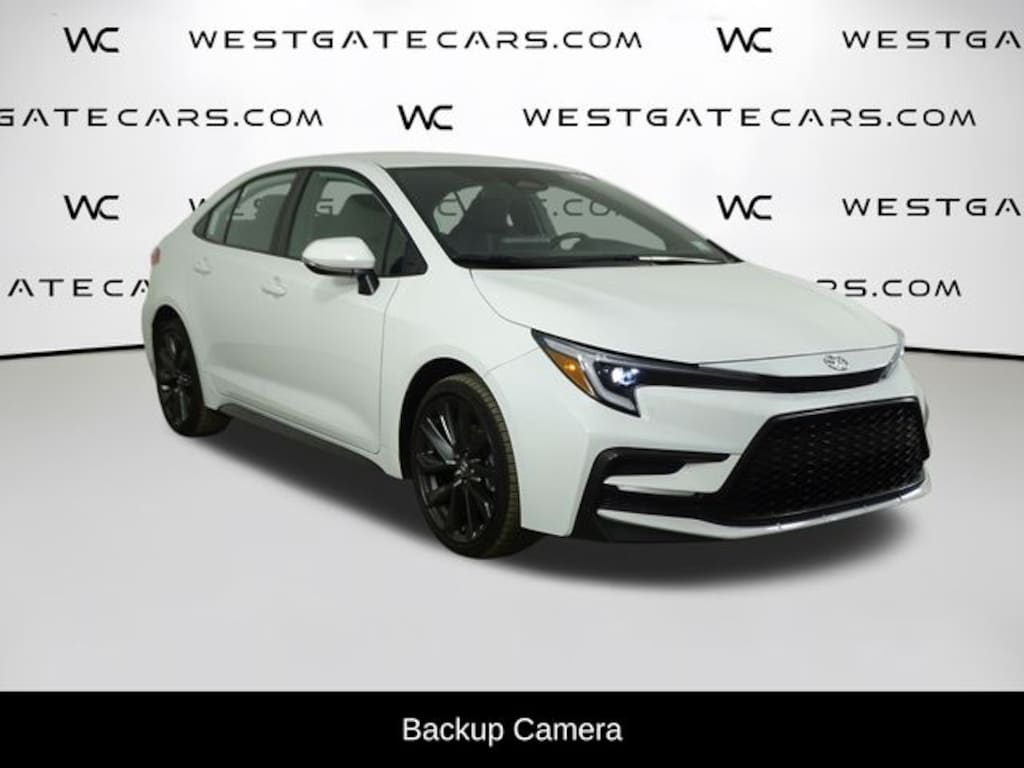 Used 2025 Toyota Corolla SE Sedan
