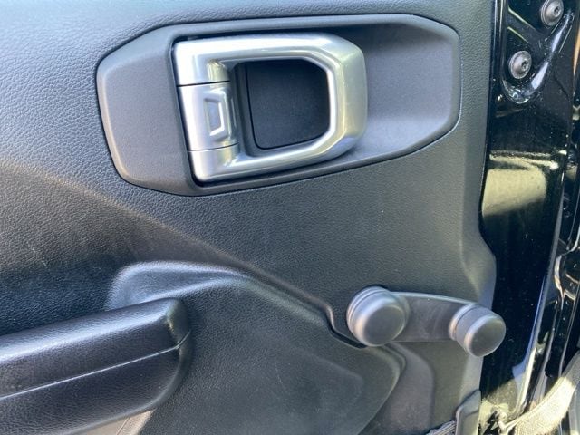 2021 Jeep Gladiator Sport - Photo 25