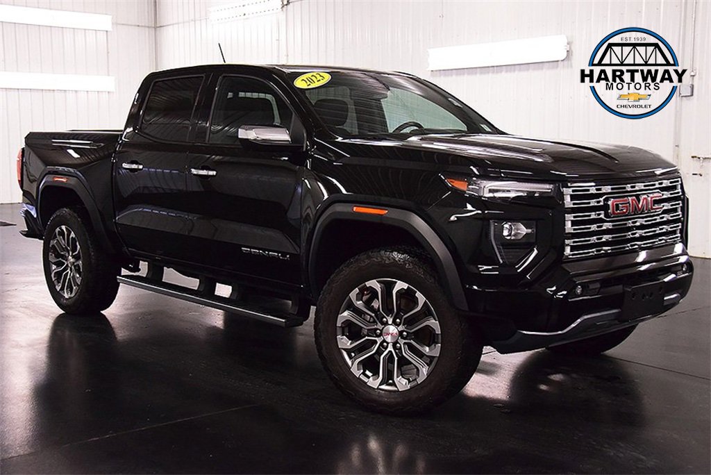 2023 GMC Canyon Denali's photo