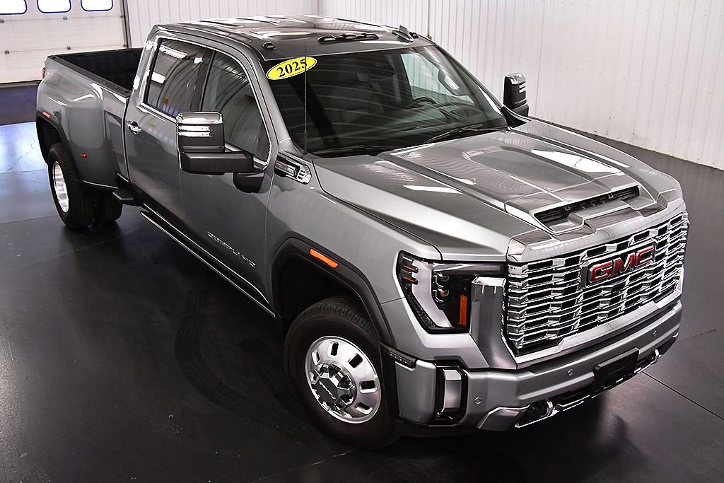 2025 GMC Sierra 3500HD Denali - Photo 18
