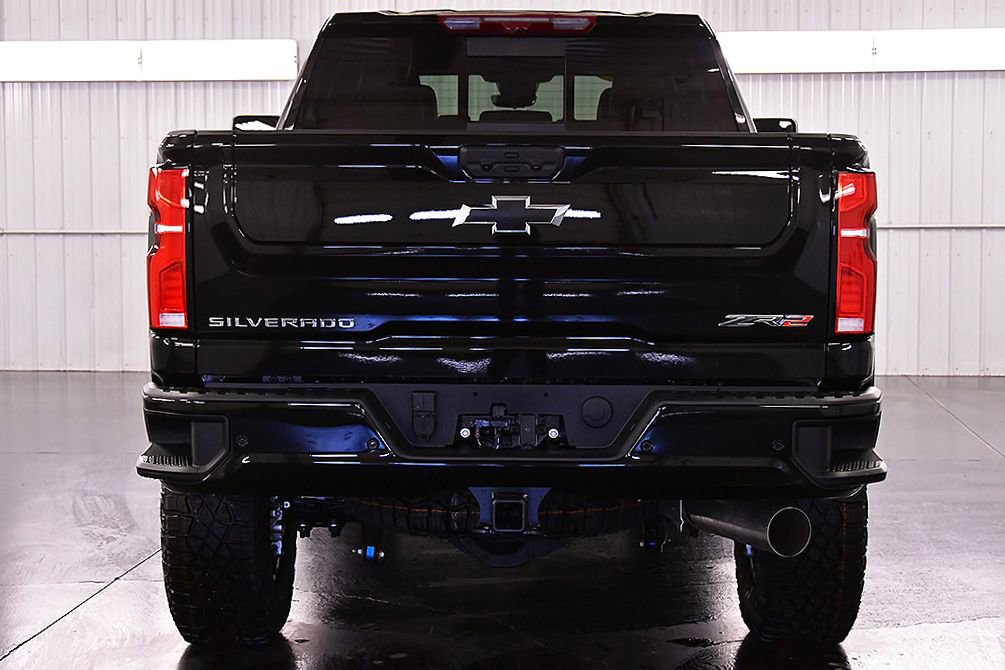 2026 Chevrolet Silverado 2500 HD ZR2 - Photo 6