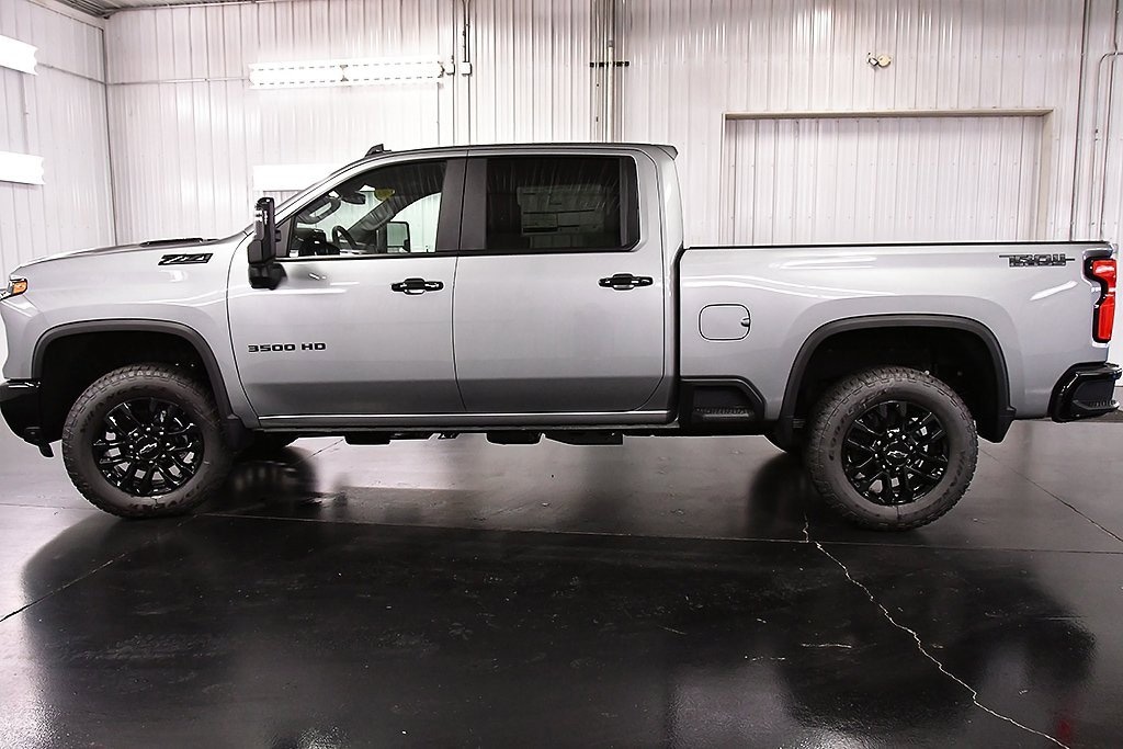 New 2026 Chevrolet Silverado 3500 HD LT Truck