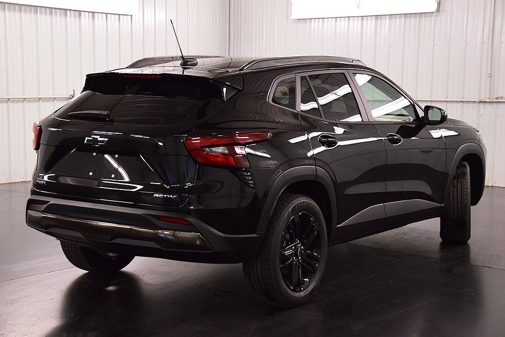 2025 Chevrolet Trax Activ - Photo 7
