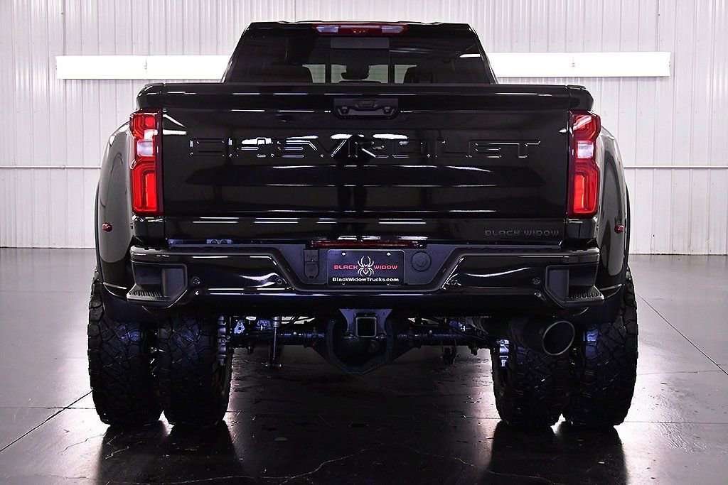 2026 Chevrolet Silverado 3500 HD High Country - Photo 6