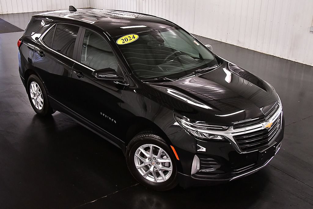 2024 Chevrolet Equinox LT - Photo 12