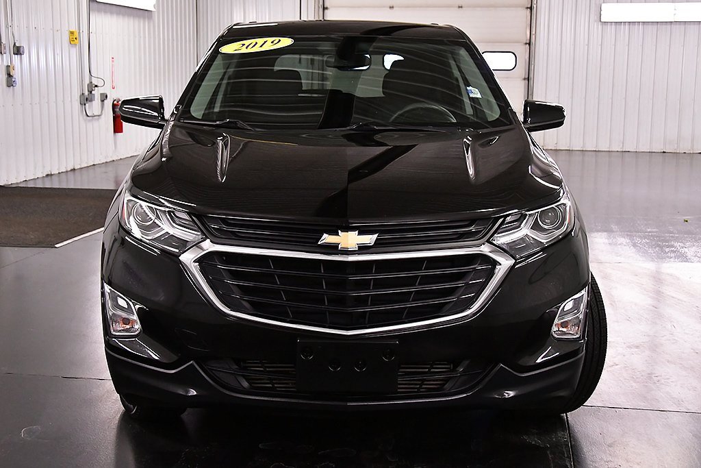 Used 2019 Chevrolet Equinox LT with VIN 2GNAXUEV2K6118113 for sale in Medina, NY