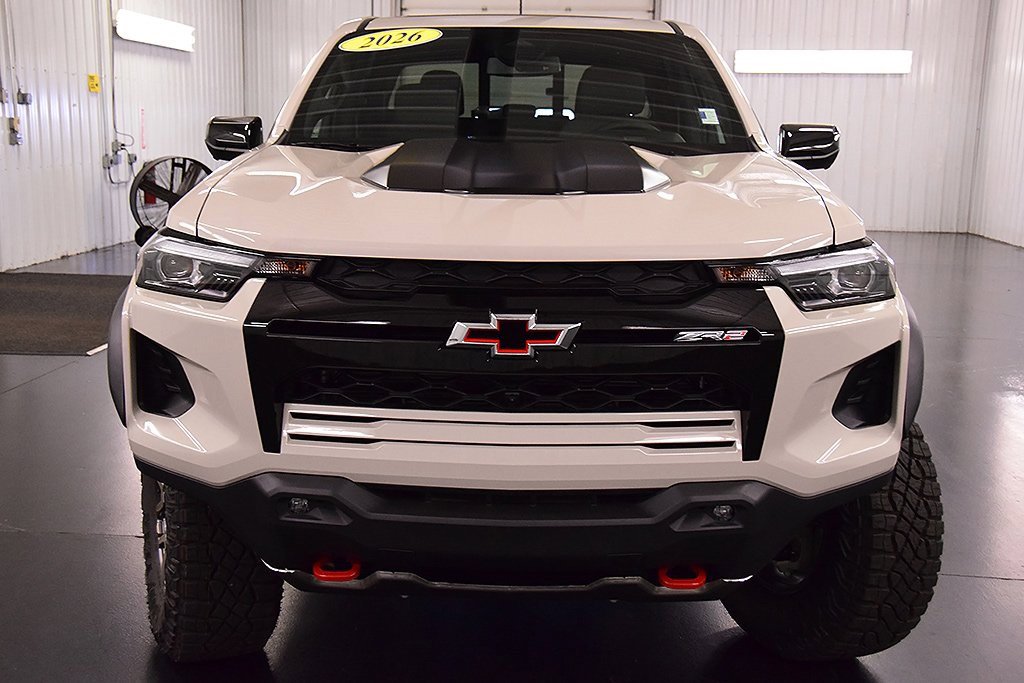 2026 Chevrolet Colorado ZR2 photo 2