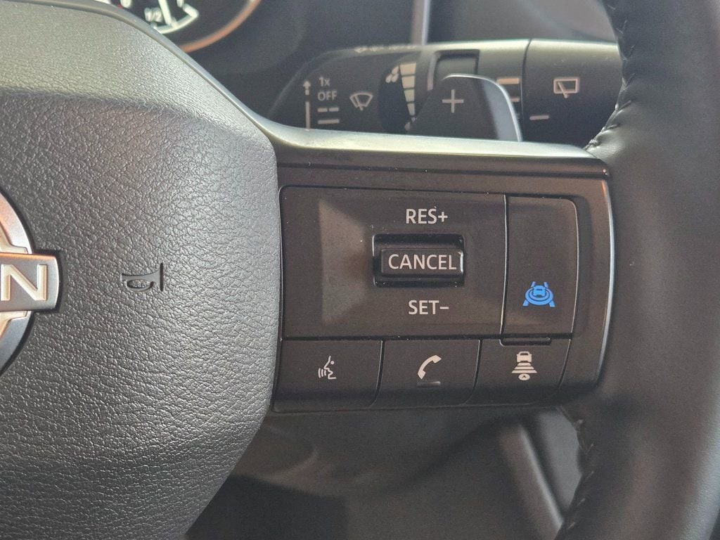 2025 Nissan Rogue SV - Photo 16