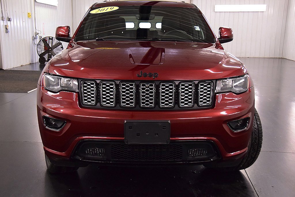 2019 Jeep Grand Cherokee Altitude photo 2
