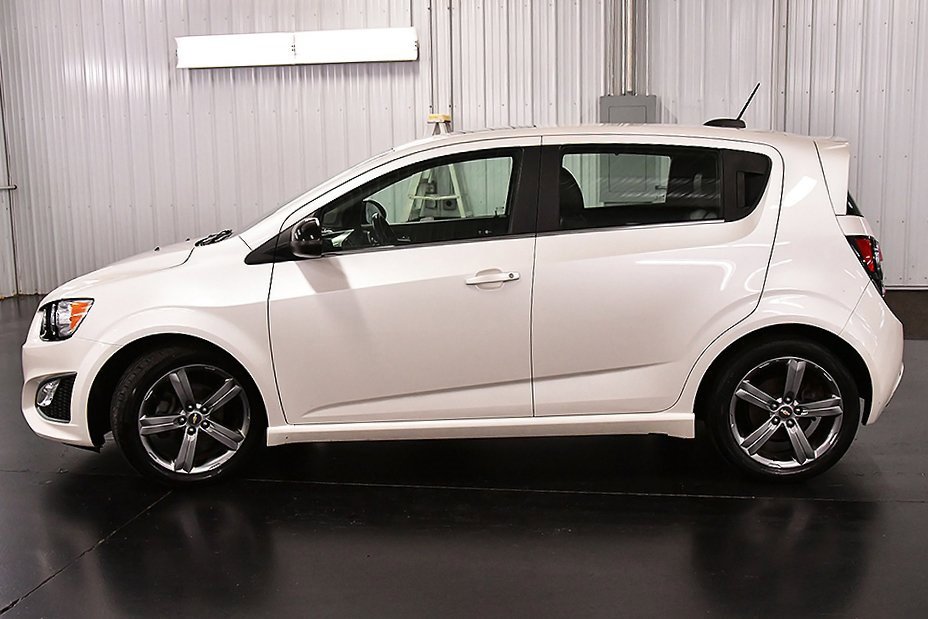 2024 Buick Encore GX Sport Touring photo 4