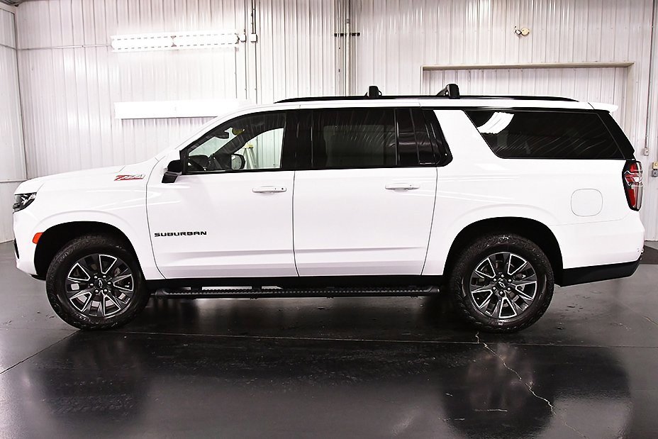 2024 Chevrolet Suburban Z71 photo 4