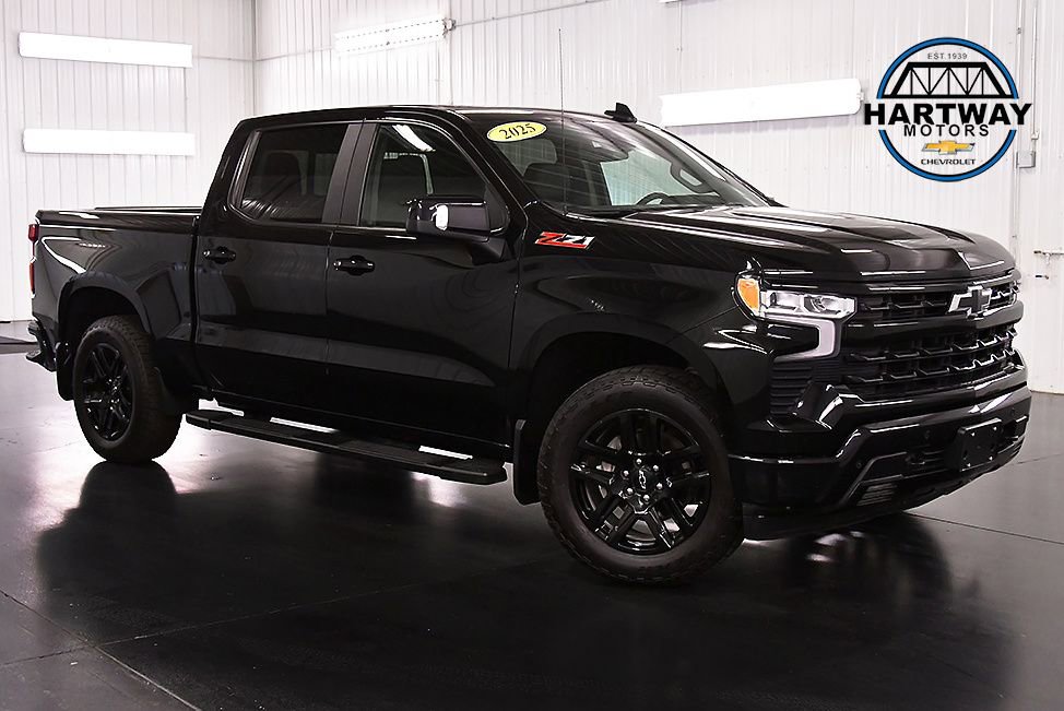 2025 Chevrolet Silverado 1500 RST 4WD Crew Cab Short Box's photo