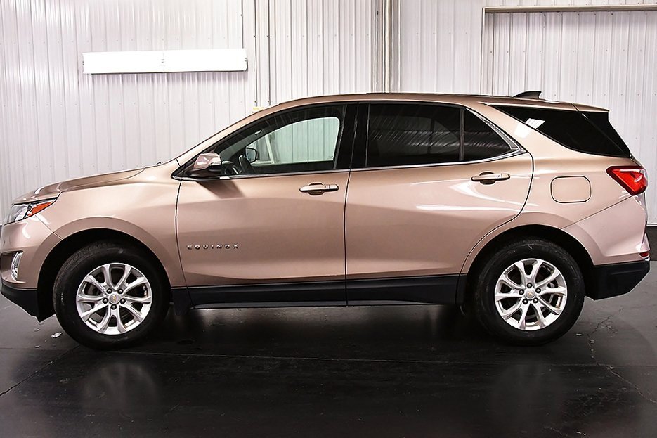 2019 Chevrolet Equinox LT photo 4