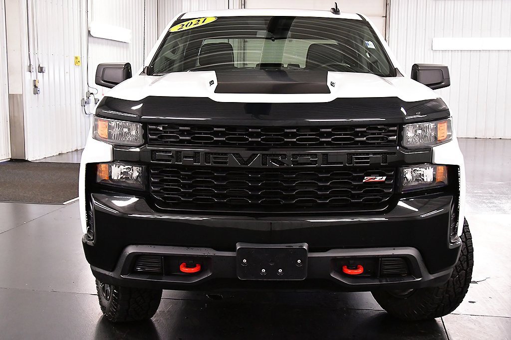 Used 2021 Chevrolet Silverado 1500 Custom with VIN 1GCPYCEL7MZ453755 for sale in Medina, NY