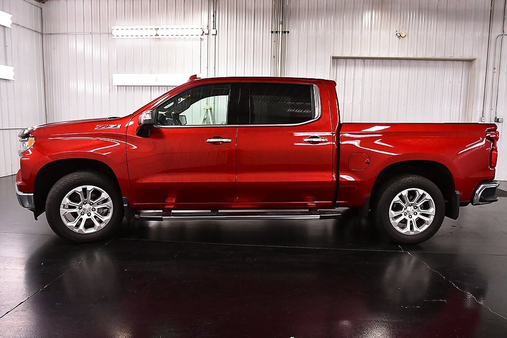 2022 Chevrolet Silverado 1500 LTZ photo 4