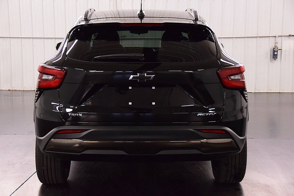 2025 Chevrolet Trax Activ - Photo 6