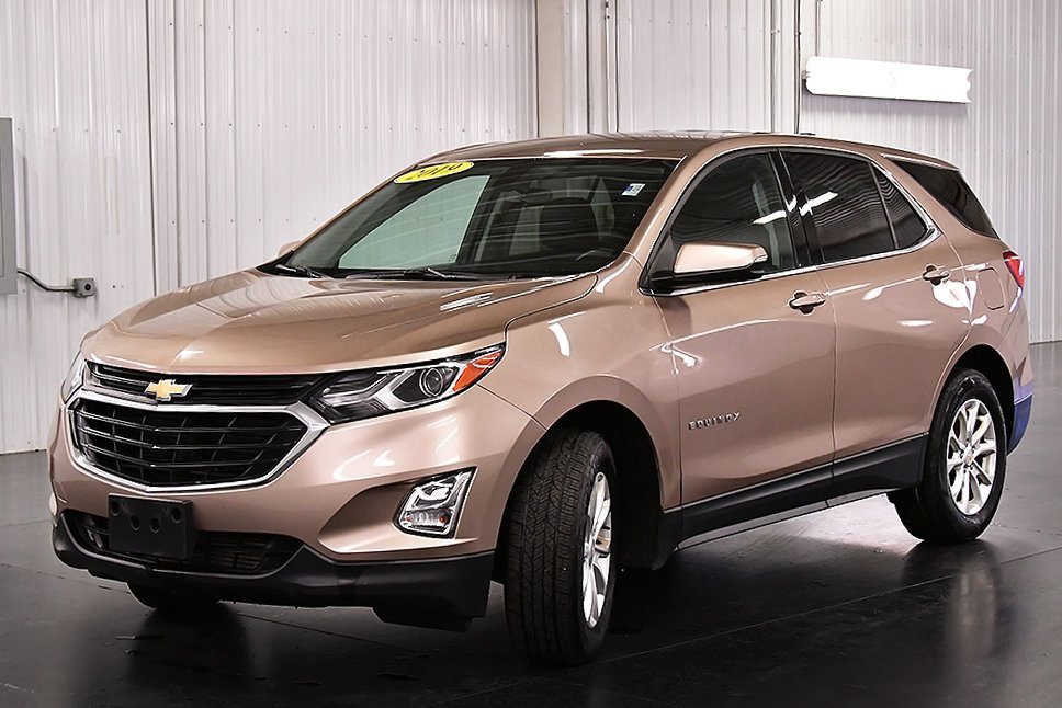 2019 Chevrolet Equinox LT photo 3