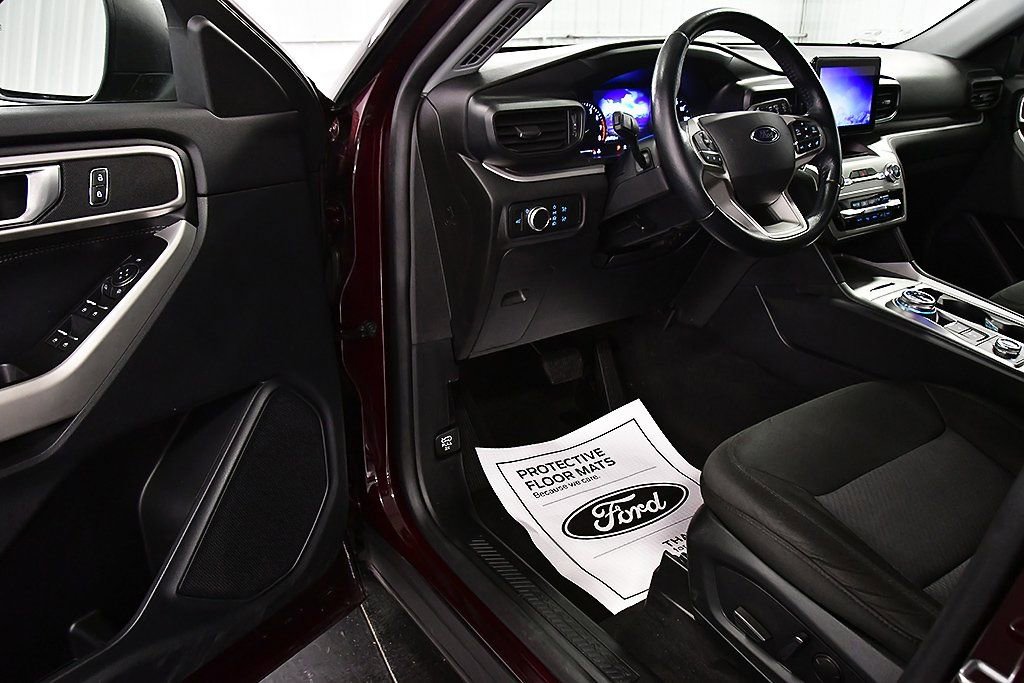 2022 Ford Explorer XLT - Photo 16