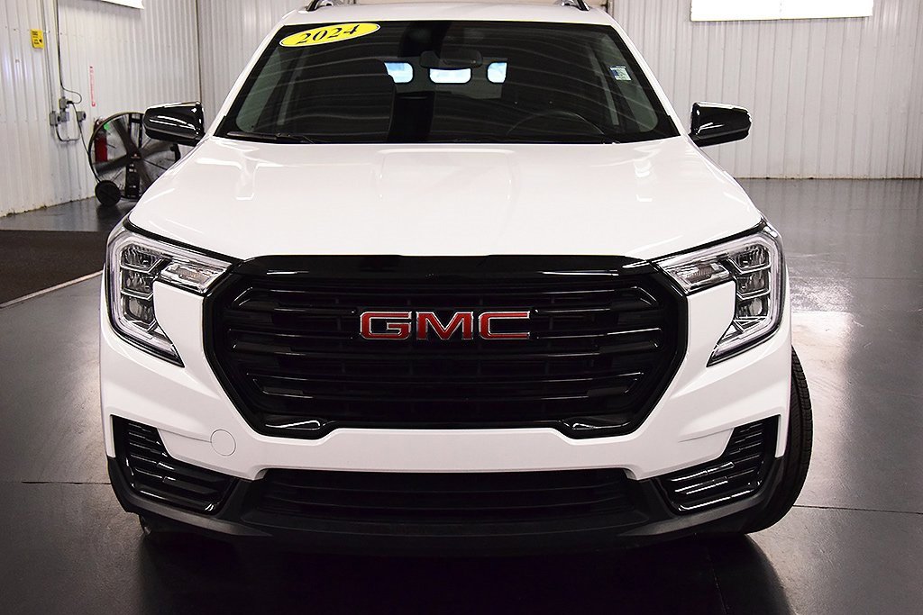 Used 2024 GMC Terrain SLE with VIN 3GKALTEG2RL170903 for sale in Medina, NY