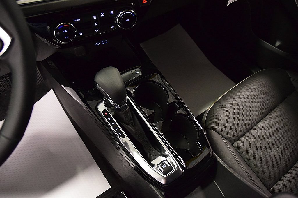 2025 Chevrolet Trax Activ - Photo 22