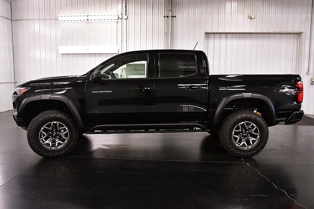 2026 Chevrolet Colorado ZR2 photo 4