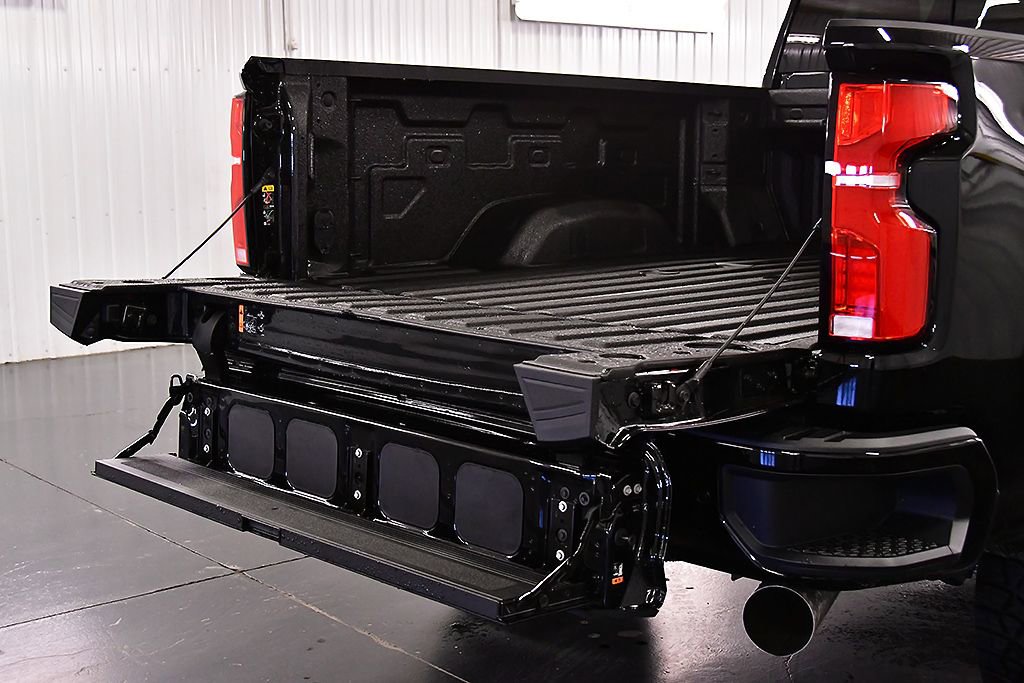 2026 Chevrolet Silverado 2500 HD ZR2 - Photo 16