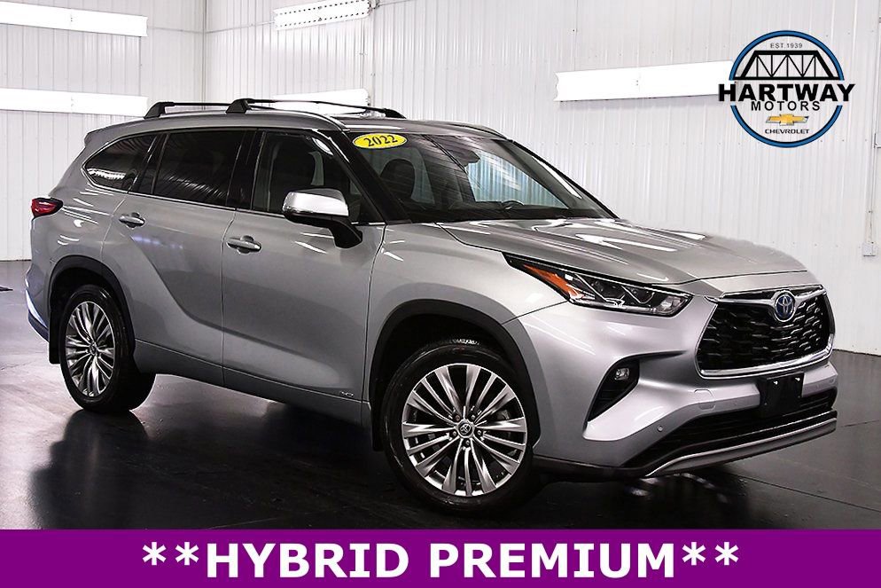 2022 Toyota Highlander Platinum