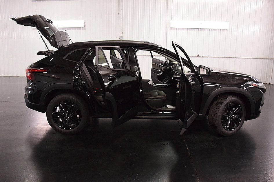 2025 Chevrolet Trax Activ - Photo 33