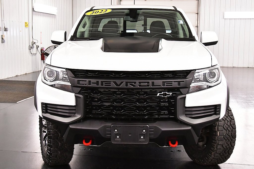 2022 Chevrolet Colorado ZR2 photo 2