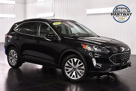 2022 Ford Escape Titanium SUV