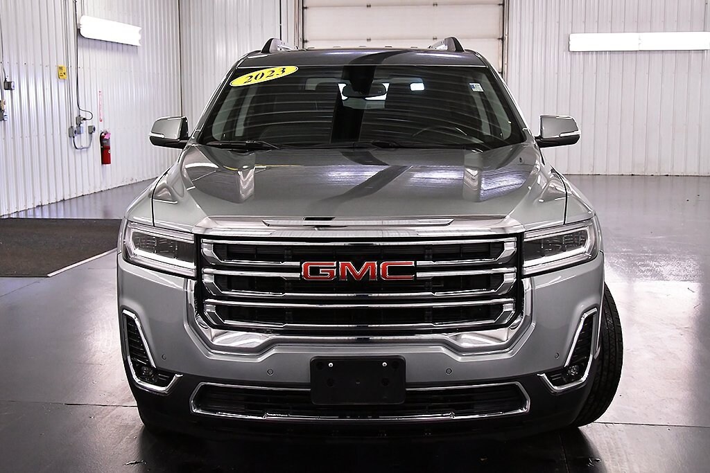 Used 2023 GMC Acadia SLT SUV