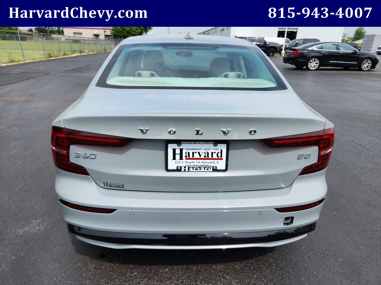 2024 Volvo S60 B5 Plus photo 4